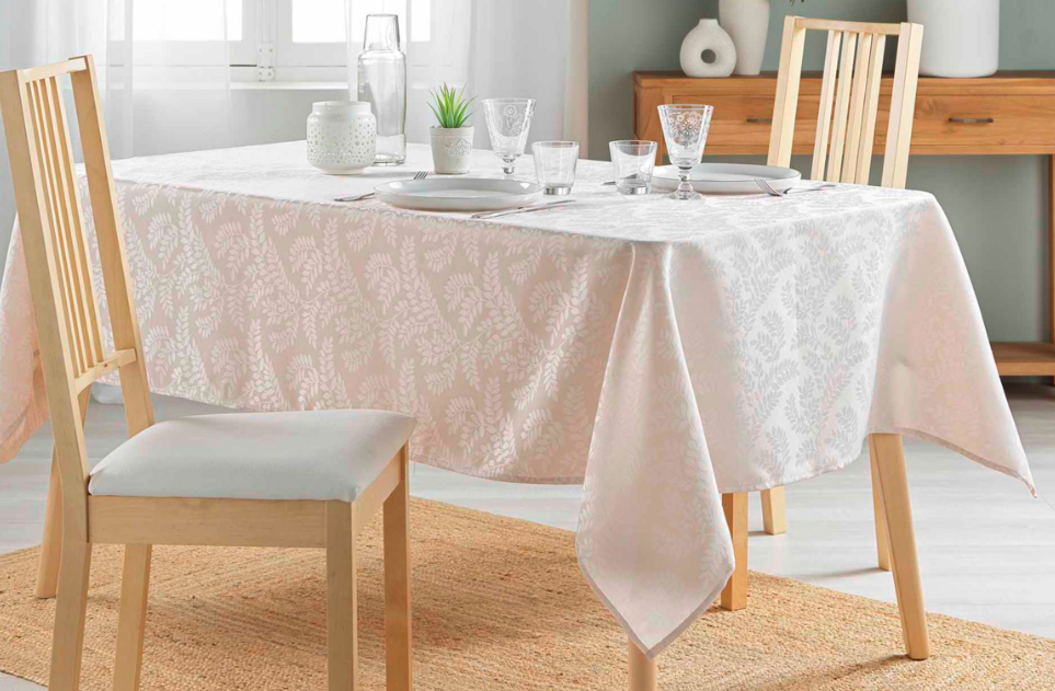 Doraine Tablecloth